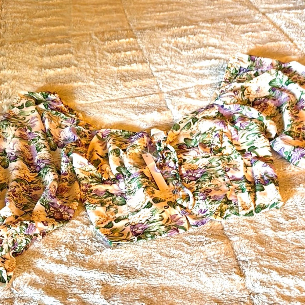 Floral Summer Top - Picture 4 of 6